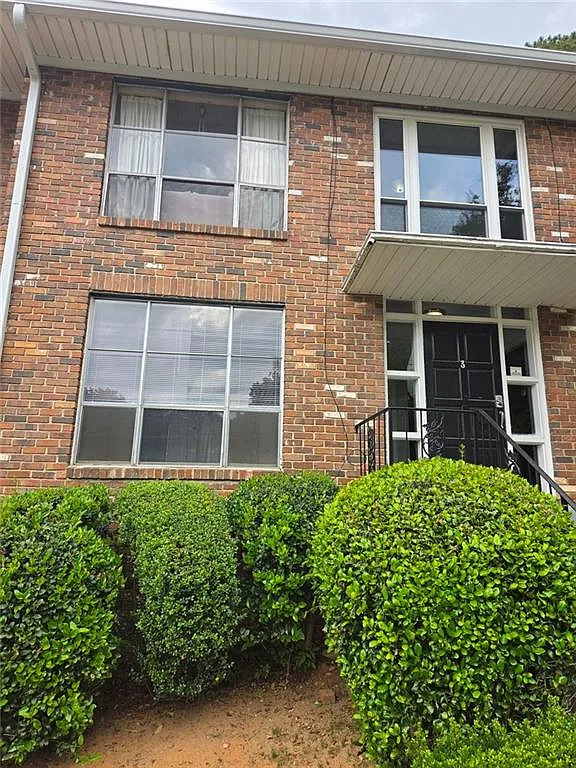 Building Photo - 510 Coventry Rd #3A
