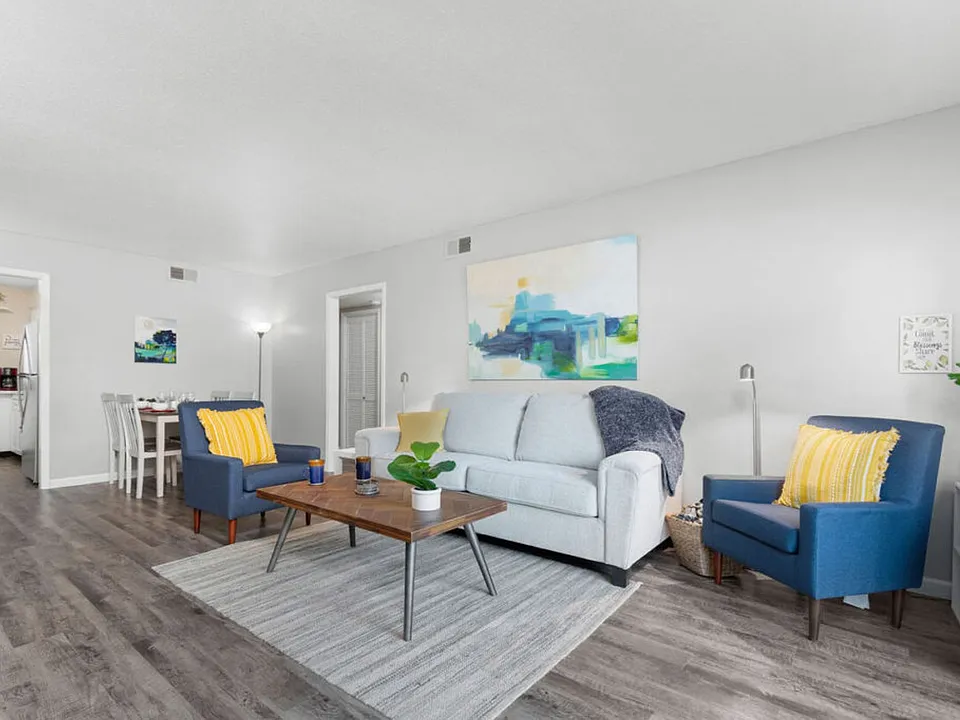 Broadway Ridge Apartments