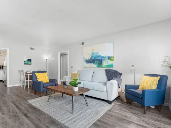 Broadway Ridge Apartments
