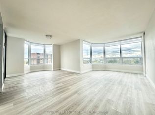 8 Lisa St #807, Brampton, ON L6T 4S6