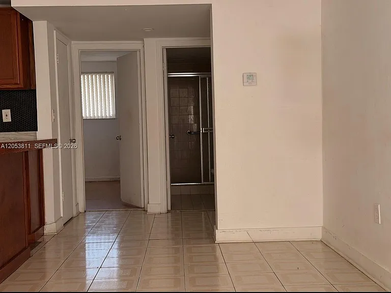 1850 NE 169th St #302 — Photo 21