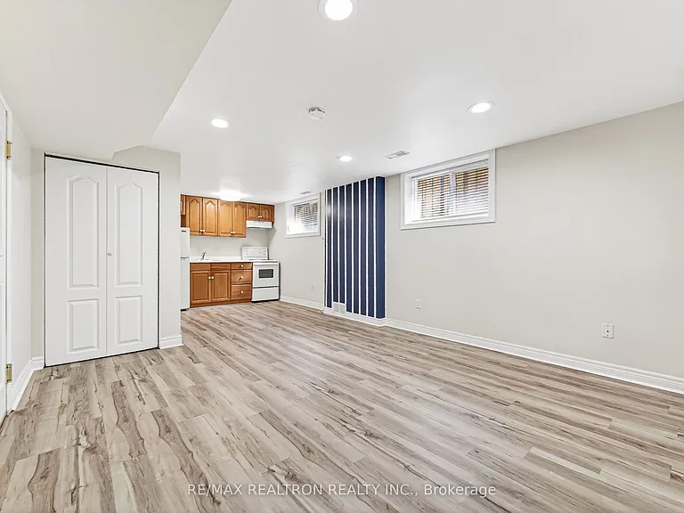 454 Donlands Ave #R2 — Photo 6