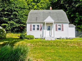 392 N Loomis St, Southwick, MA 01077