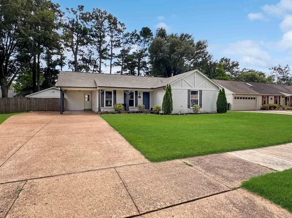 6831 Pecanhill Dr, Bartlett, TN 38135