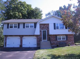 154 Candlewood Dr, Bristol, CT 06010