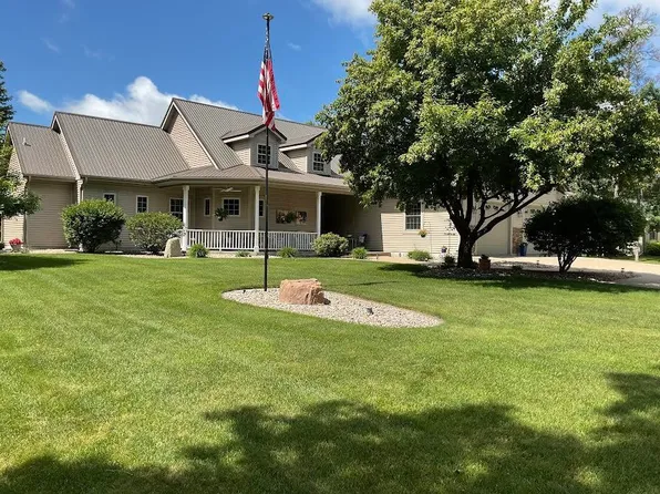 1431 Rain Dance Trl, Nekoosa, WI 54457