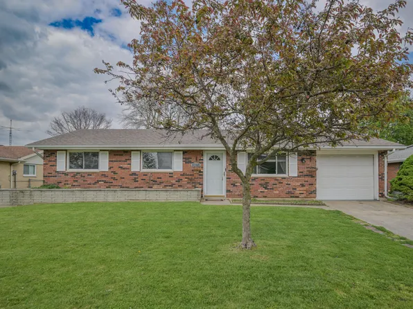 8248 Gibson Ave, Fairborn, OH 45324