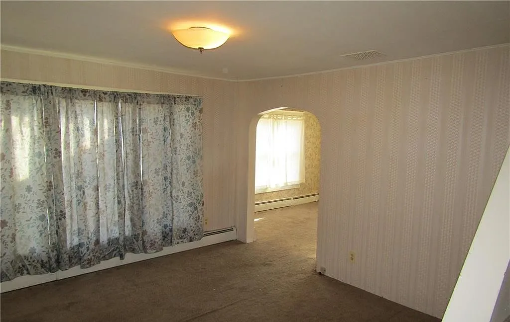 3 bed, 1106 sqft, $1,200 — Photo 3