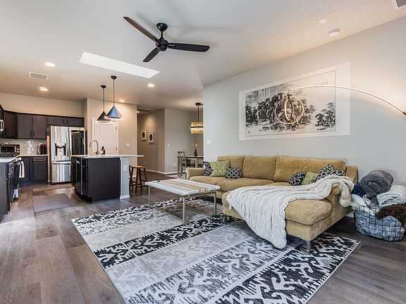 4th image of 6128 Strand Loop SE