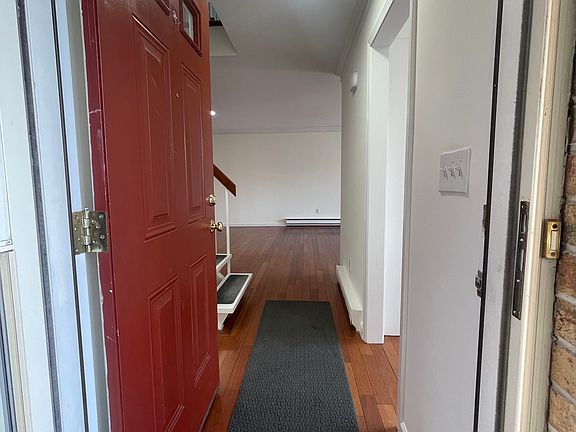 3rd image of 180 Glenbrook Rd APT 55