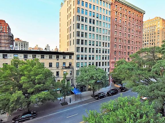 4th image of 218 W 79th St APT 4F