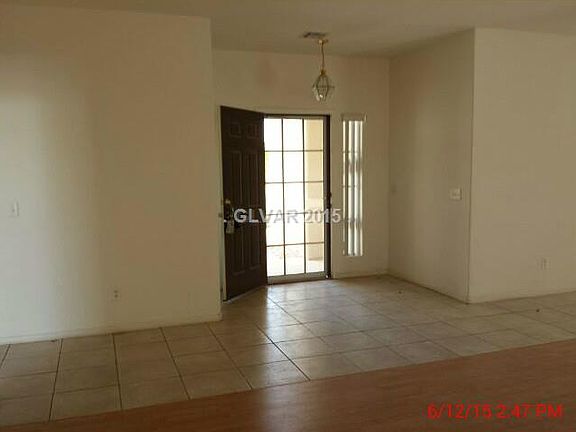 4th image of 3132 Extravagant Ave