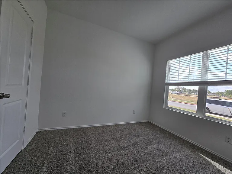 352 San Juan Trl — Photo 5