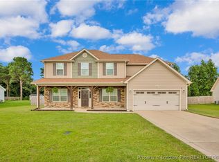 809 Pecan Grove Loop, Hope Mills, NC 28348