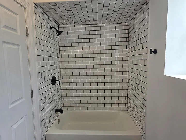 203 Halladay St #1 — Photo 6