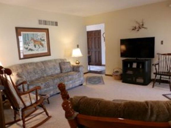 2nd image of 367 Shannon Dr