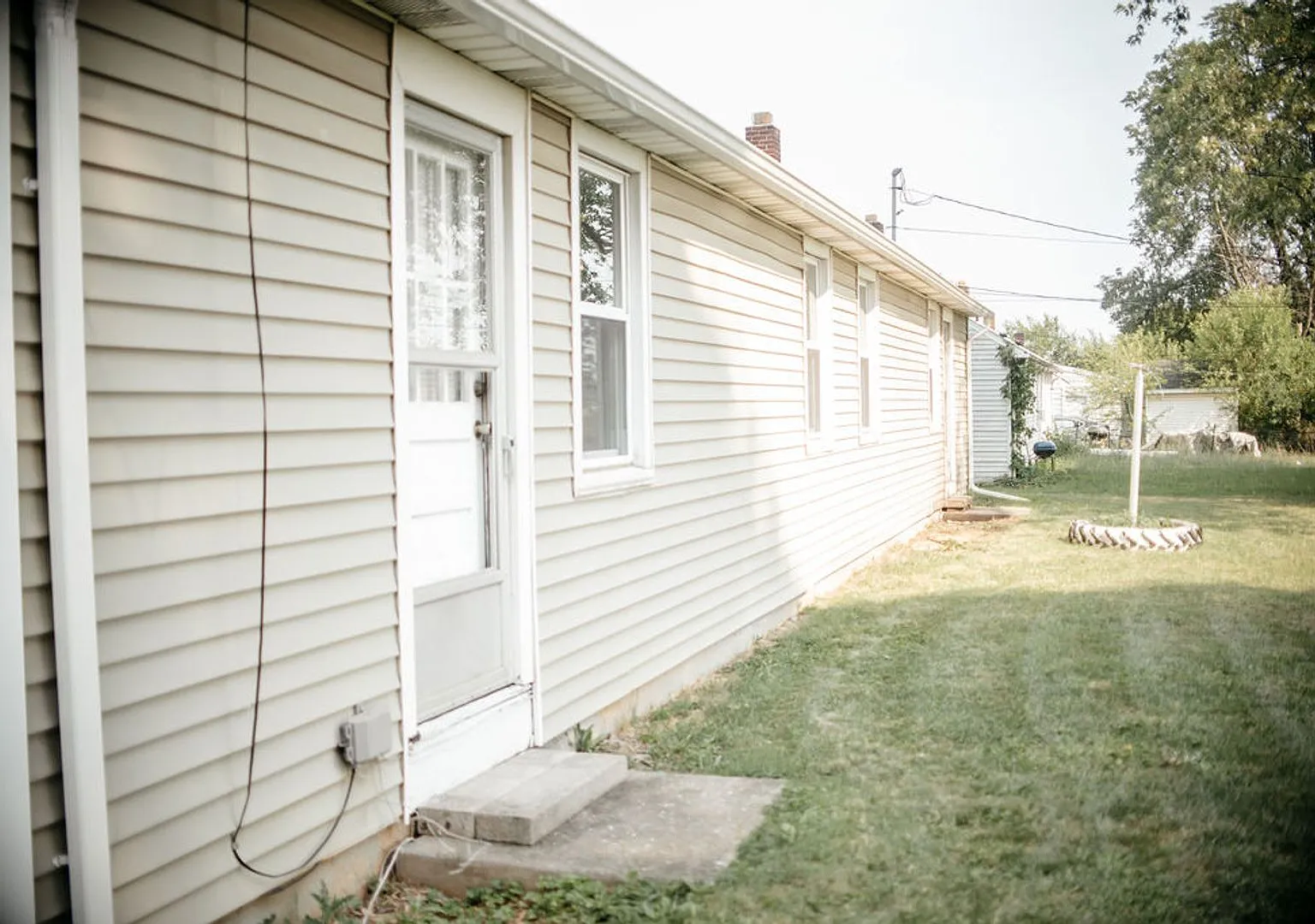 1080 Kelly Dr — Photo 3