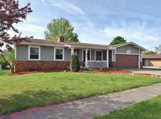 424 Columbia Dr, Columbia City, IN