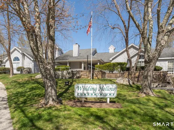 75 Crown Knoll Court #108, Groton, CT 06340