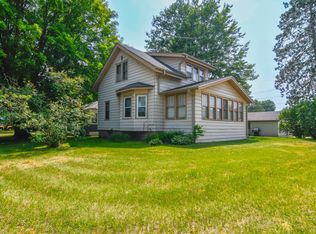 402 W Wescott Ave, Shawano, WI 54166