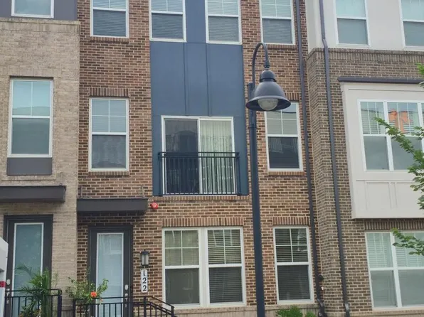 122 Dickenson Dr, Gaithersburg, MD 20878