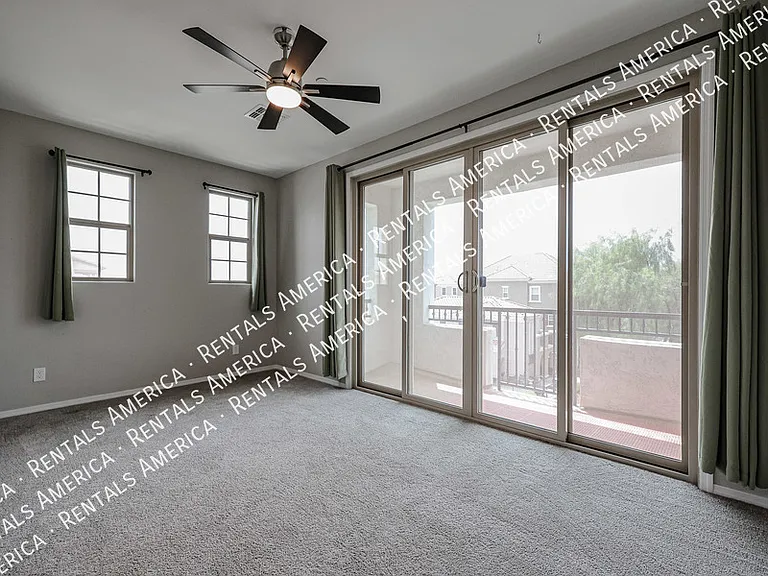 1701 E Dogwood Ln — Photo 29