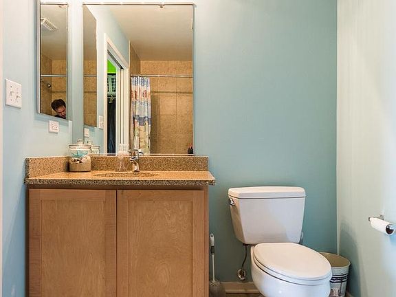 4th image of 1 E 8th St APT 604