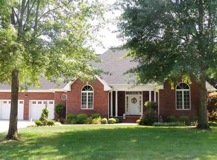 405 Ashcreek Rd, Paducah, KY 42001