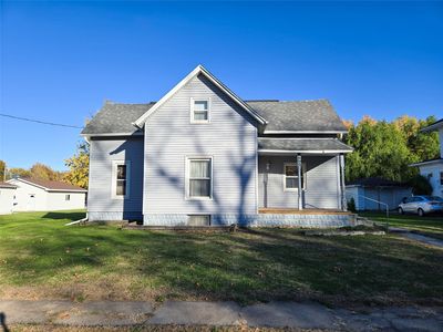 460 NE Sycamore Ave, Earlham, IA, 50072