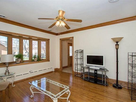 4th image of 2331 N 75th Ave