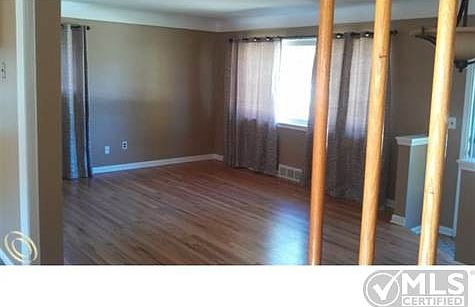 Living Room Randy.jpg