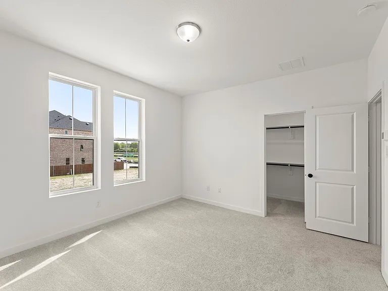 835 Pedernales Dr — Photo 12