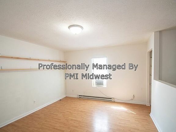 4th image of 1340 1/2 Barth Ave