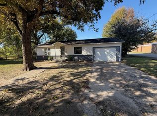 220 Wright St, Lonoke, AR 72086