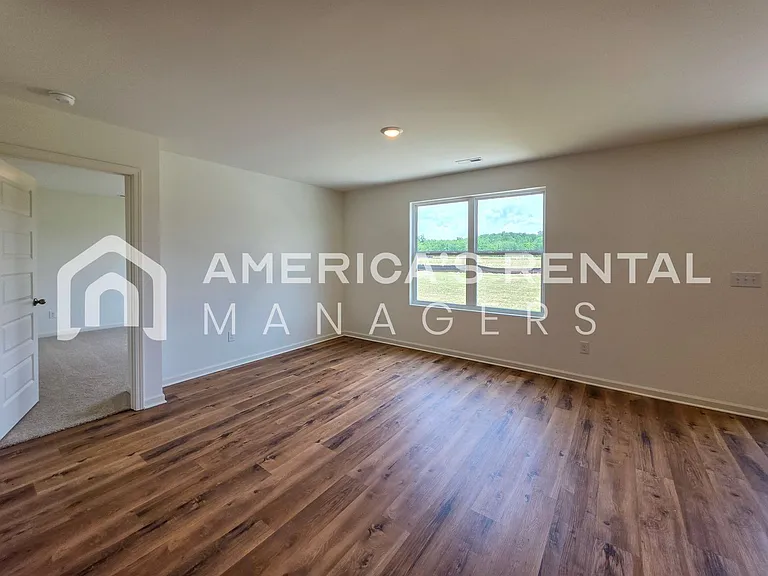 556 Saddlewood Bnd — Photo 34