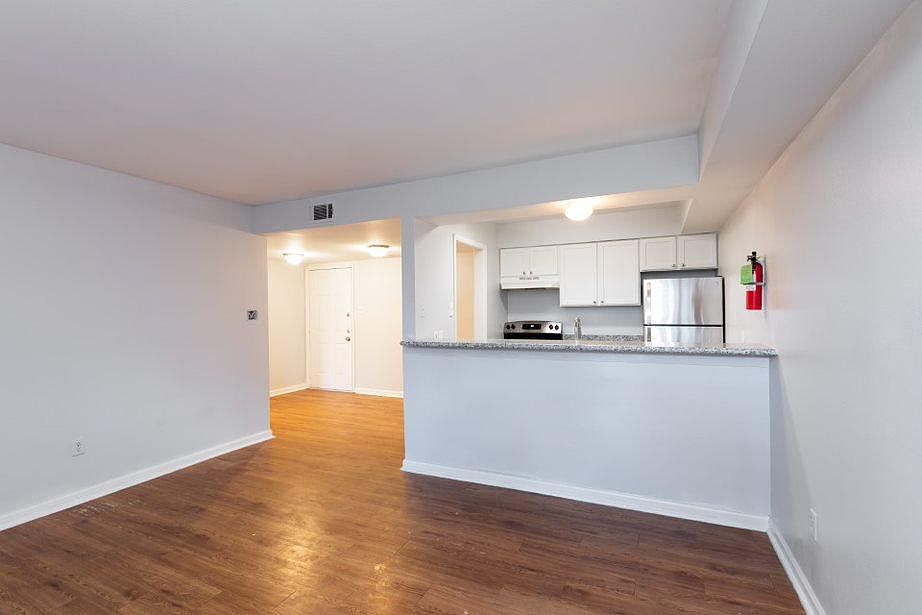 1st image of 1830 Johanna Dr APT 42