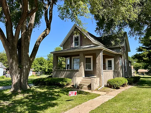 2529 Pearl St Photo 1