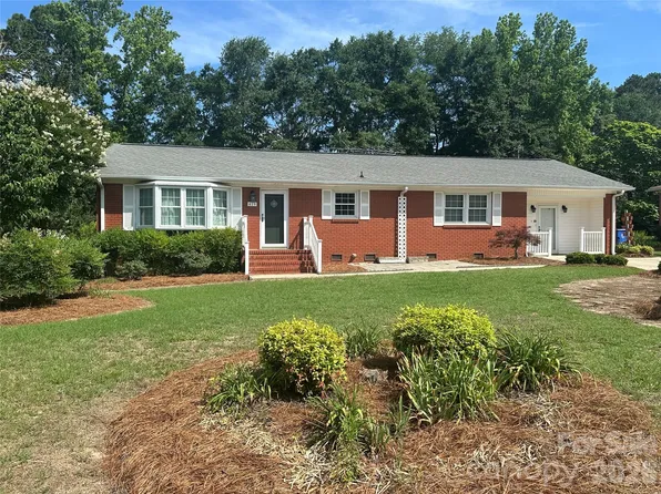 419 E Pigg St, Pageland, SC 29728