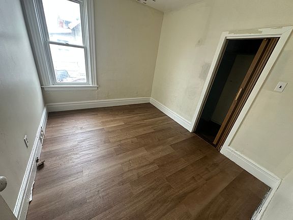 5th image of 94 Bouck St #2