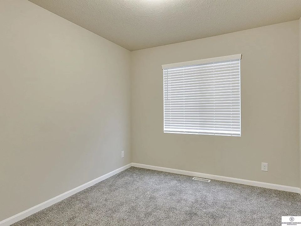 1st image of 8802 Sunrise St