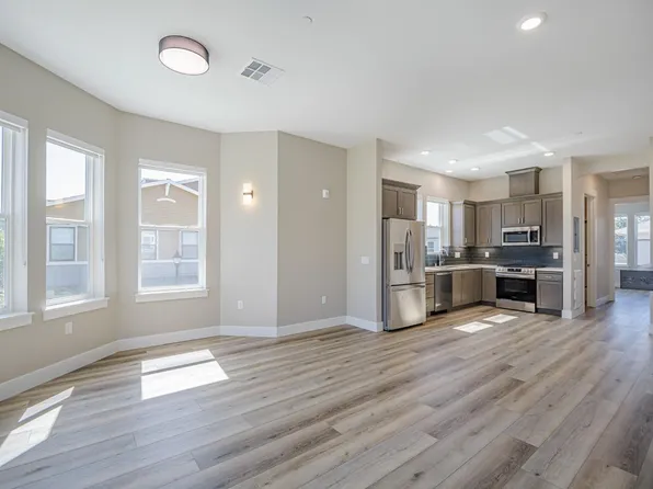 136 Aptos Village Way #4, Aptos, CA 95003