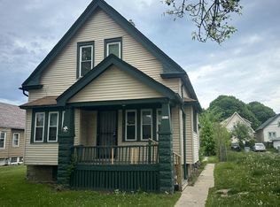 4028 N 19th St, Milwaukee, WI 53209