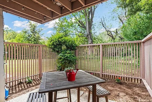 280 Easy St #401 Photo 1
