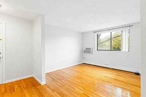 295 Main St #24 — Photo 11