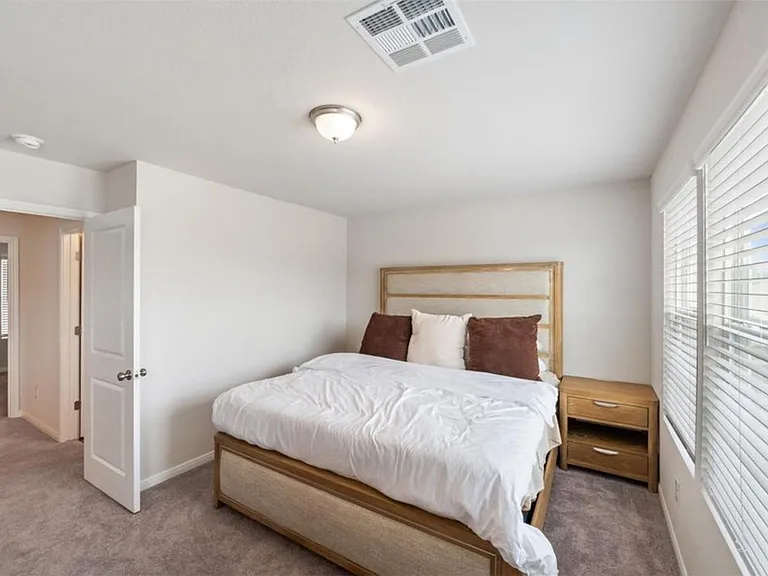 2224 Cedar Valley Dr — Photo 14
