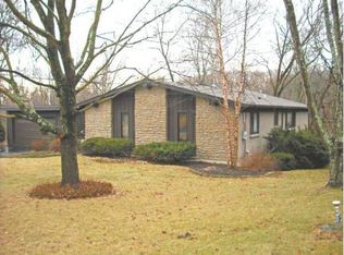 215 Ritchie Ave, Cincinnati, OH 45215