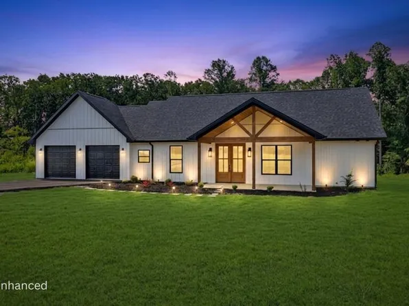 1468 Taylor Place Rd, Jamestown, TN 38556