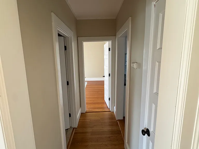 191-193 Oxford St #2 — Photo 11