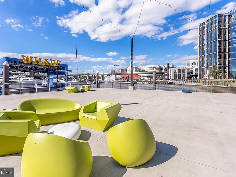 525 Water St SW #324 — Photo 51