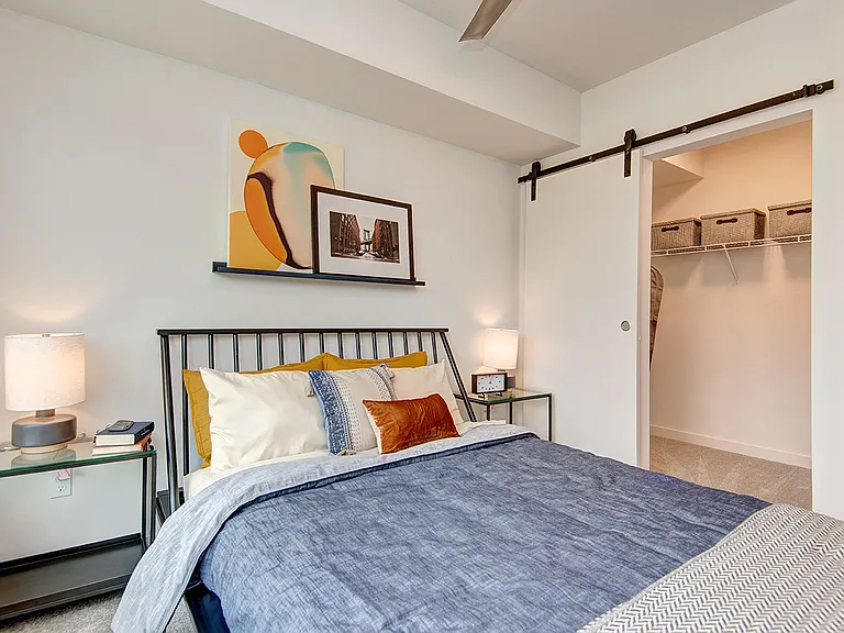 Hazel Apartments — Photo 5